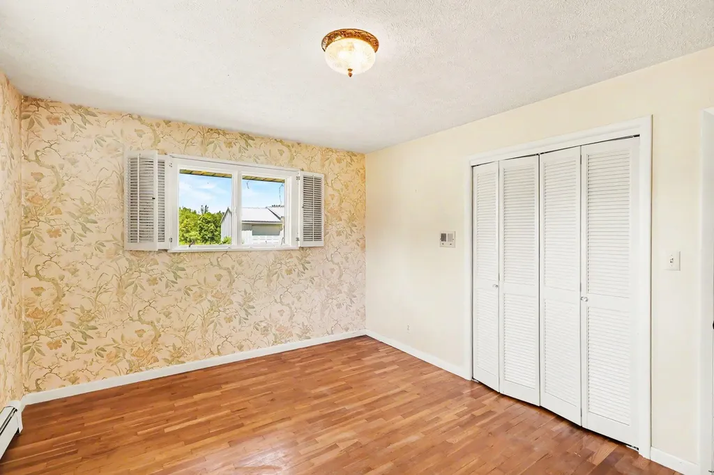 3865 E Empire Avenue Benton Charter Township MI 49022