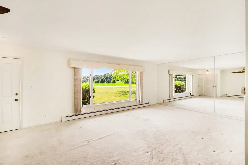 3865 E Empire Avenue Benton Charter Township MI 49022