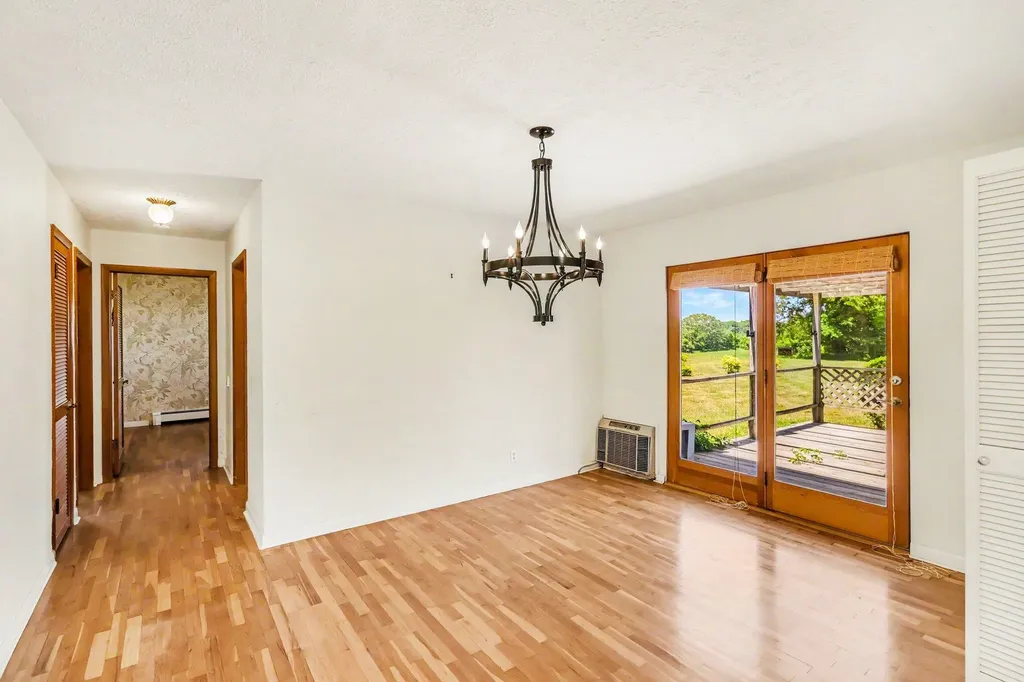 3865 E Empire Avenue Benton Charter Township MI 49022