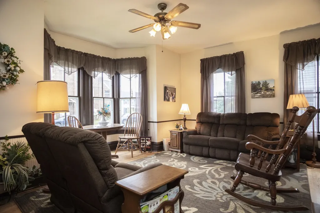 112 E Maple Street Vicksburg Village MI 49097