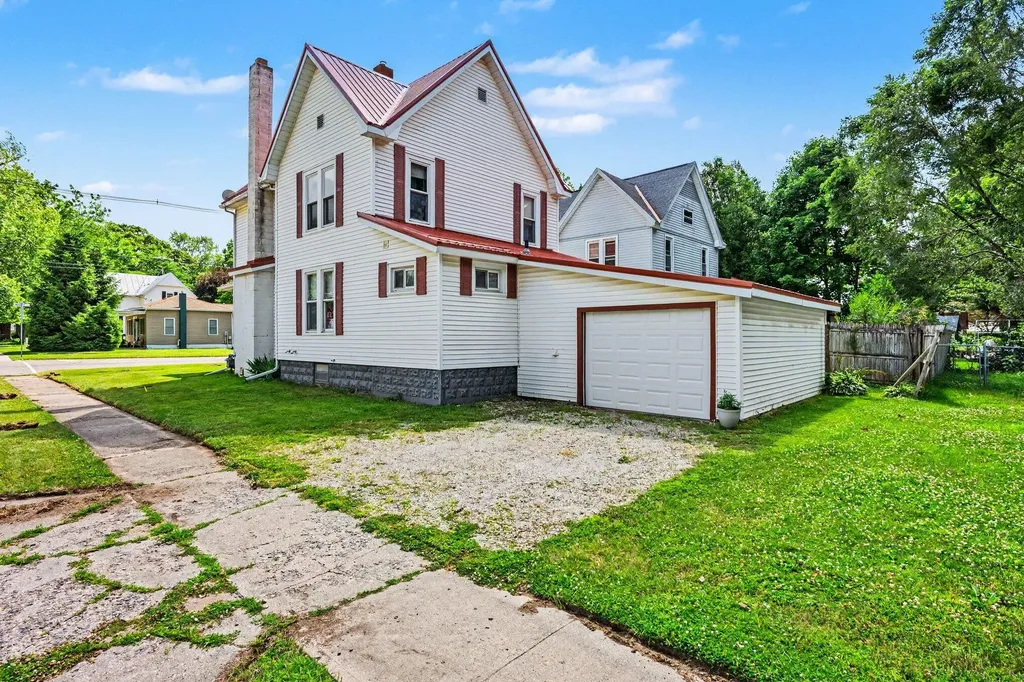 154 Waterman Avenue Coldwater City MI 49036