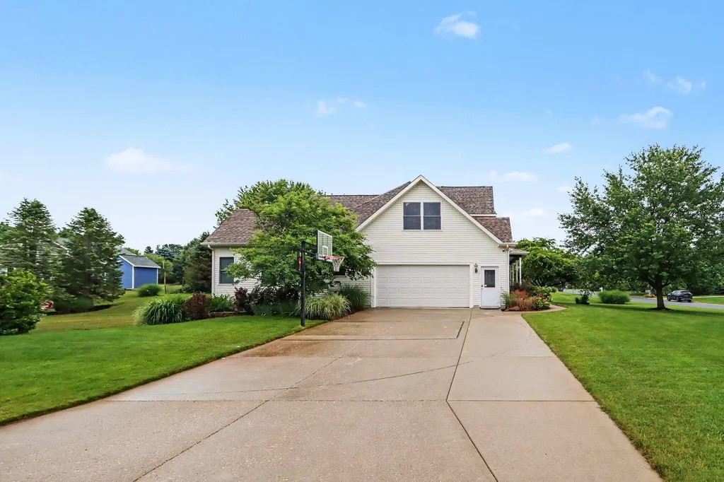 4346 Buttercup Street Comstock Charter Township MI 49053