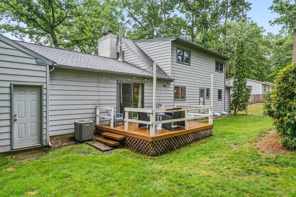 726 Lakeview Drive Portage City MI 49002