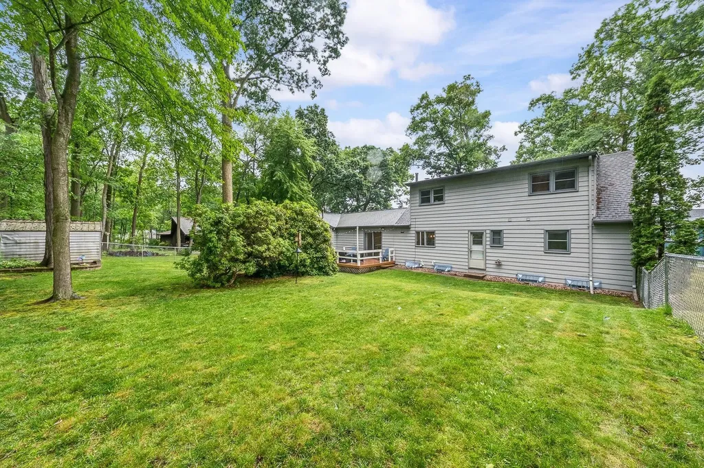 726 Lakeview Drive Portage City MI 49002