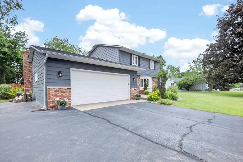 5141 Lewsinda Avenue Texas Charter Township MI 49009
