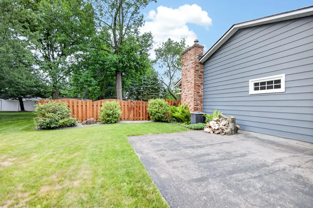 5141 Lewsinda Avenue Texas Charter Township MI 49009