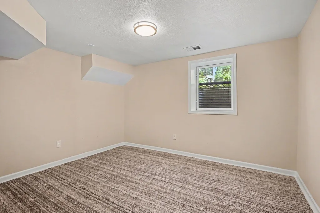 68 W Baldwin Avenue W Battle Creek City MI 49037