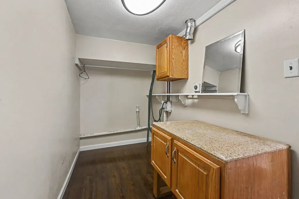 68 W Baldwin Avenue W Battle Creek City MI 49037