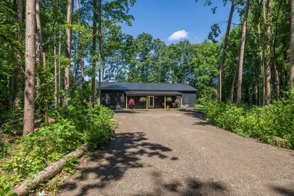 30996 22nd Street Almena Township MI 49009