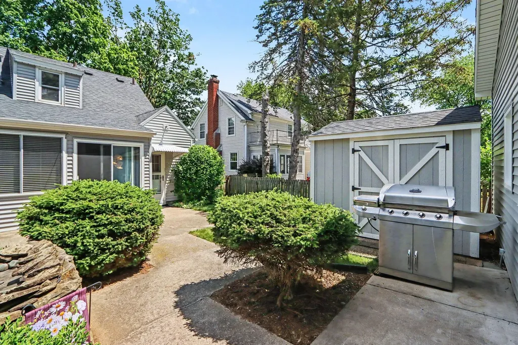 1404 Reycraft Drive Kalamazoo City MI 49001