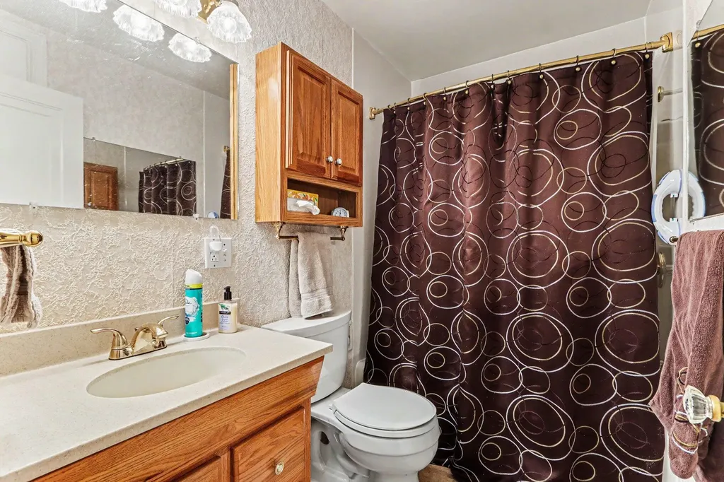 1404 Reycraft Drive Kalamazoo City MI 49001