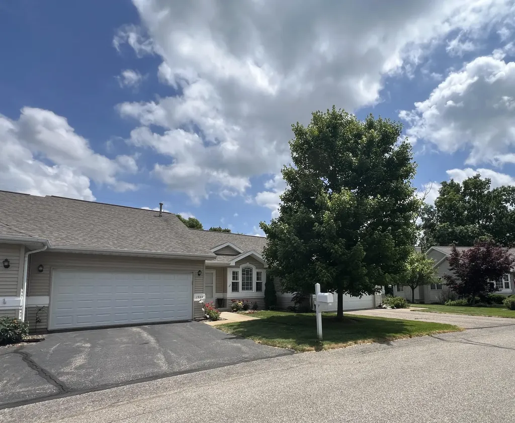 1944 Quail Cove Drive Oshtemo Charter Township MI 49009