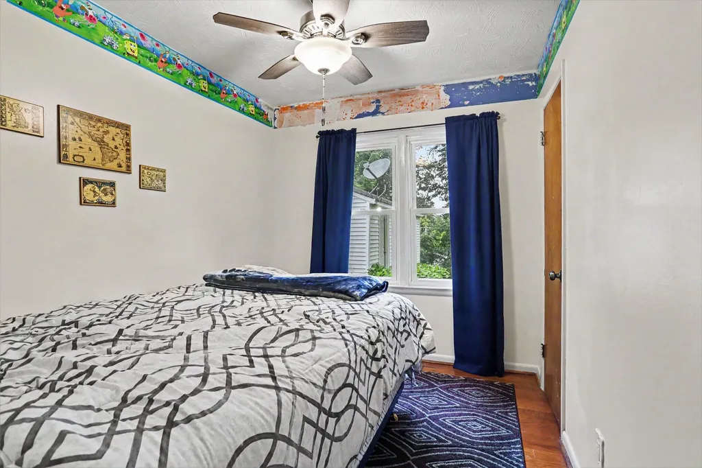2207 Homecrest Avenue Kalamazoo City MI 49001