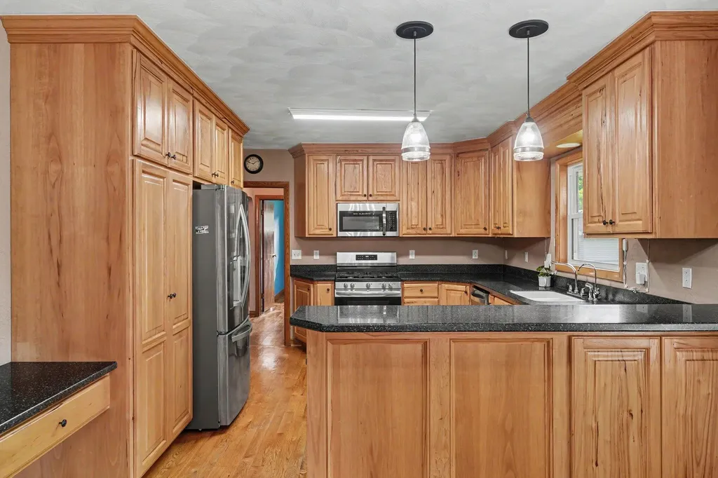 328 Milton Avenue Pennfield Charter Township MI 49017