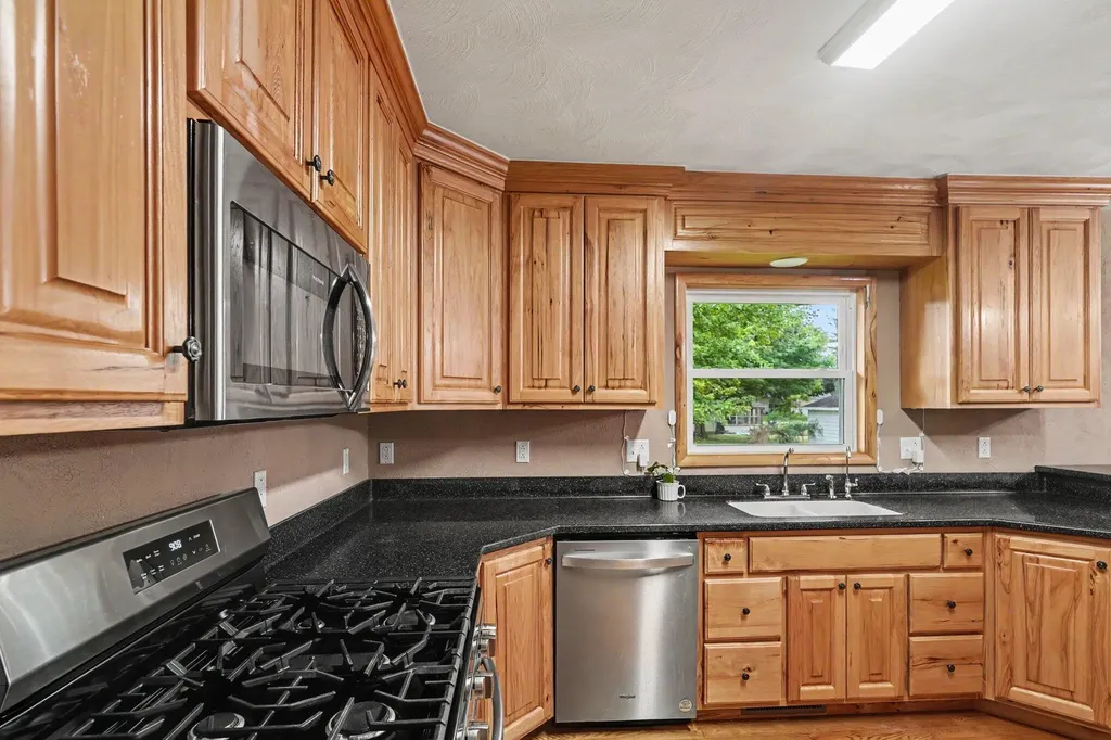 328 Milton Avenue Pennfield Charter Township MI 49017