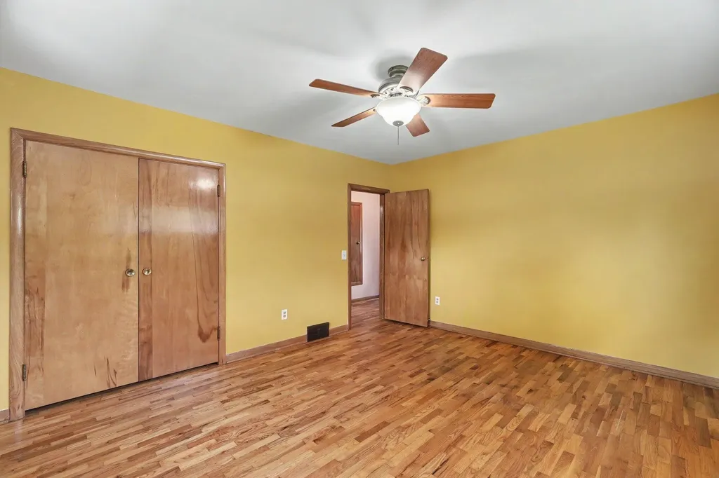 328 Milton Avenue Pennfield Charter Township MI 49017
