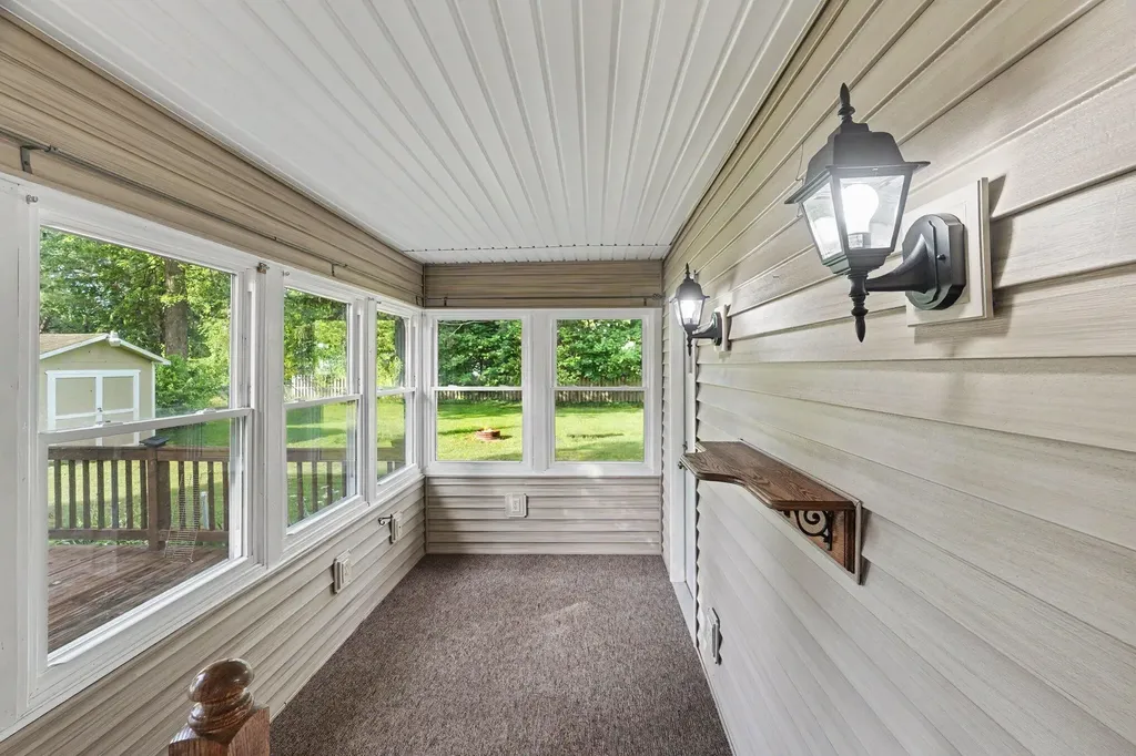 328 Milton Avenue Pennfield Charter Township MI 49017