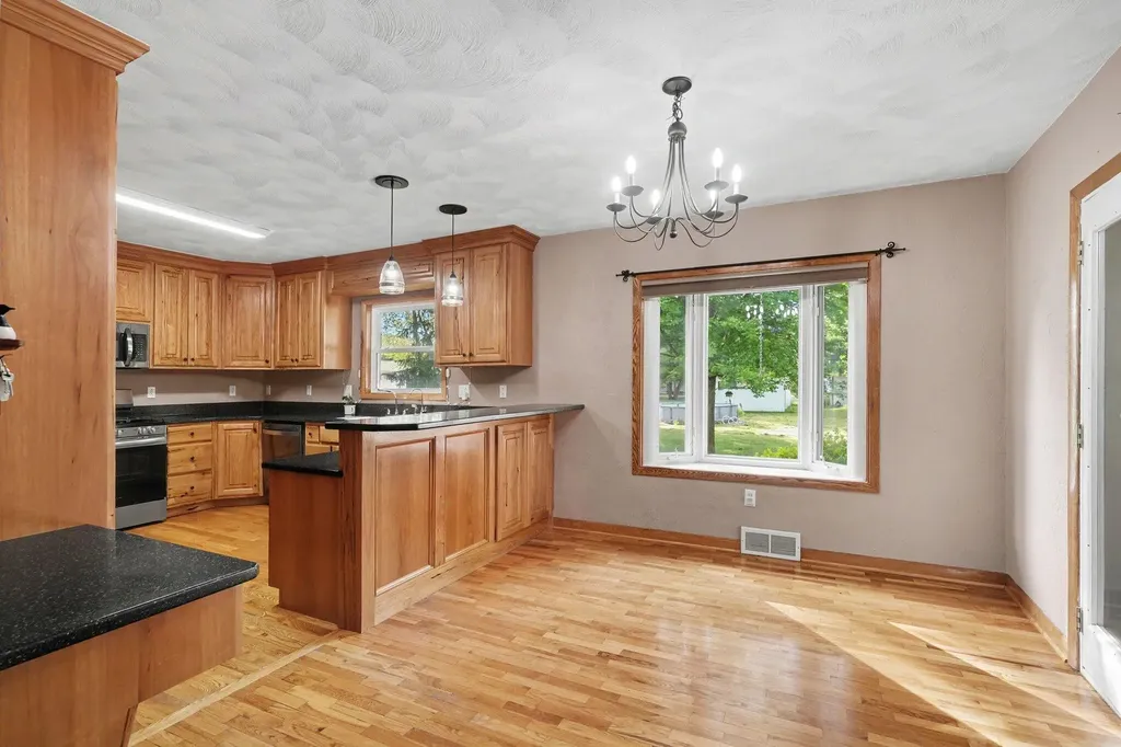 328 Milton Avenue Pennfield Charter Township MI 49017