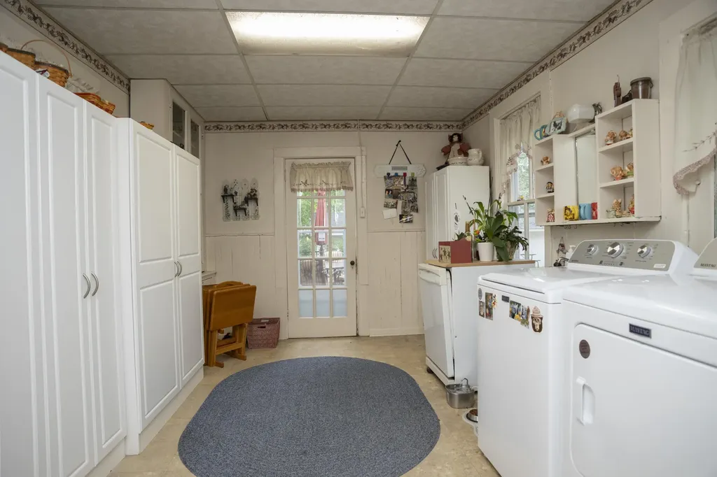 112 E Maple Street Vicksburg Village MI 49097
