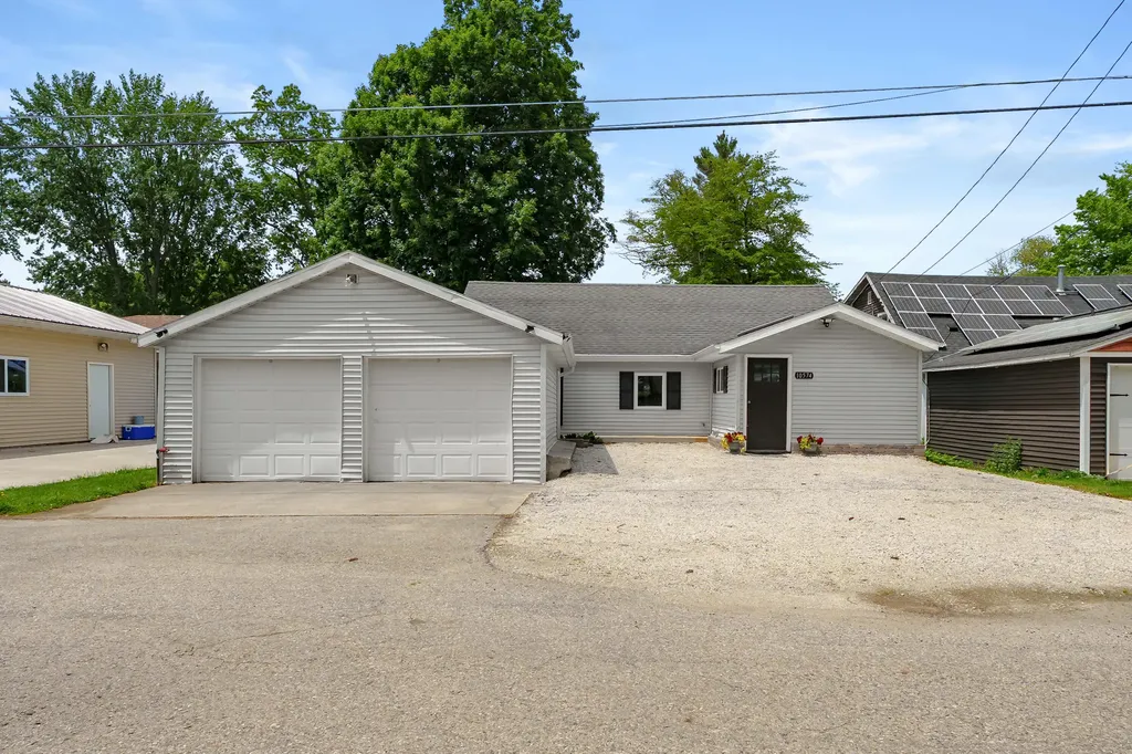 10574 Tomkinson Drive Pavilion Township MI 49088