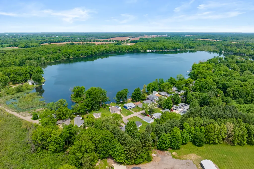 10574 Tomkinson Drive Pavilion Township MI 49088