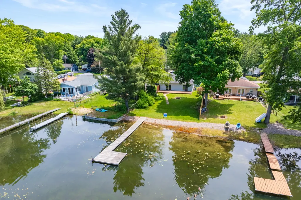 10574 Tomkinson Drive Pavilion Township MI 49088