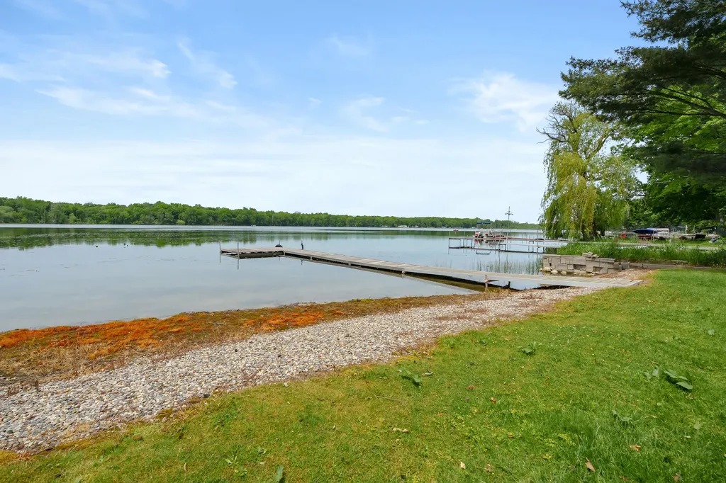 10574 Tomkinson Drive Pavilion Township MI 49088