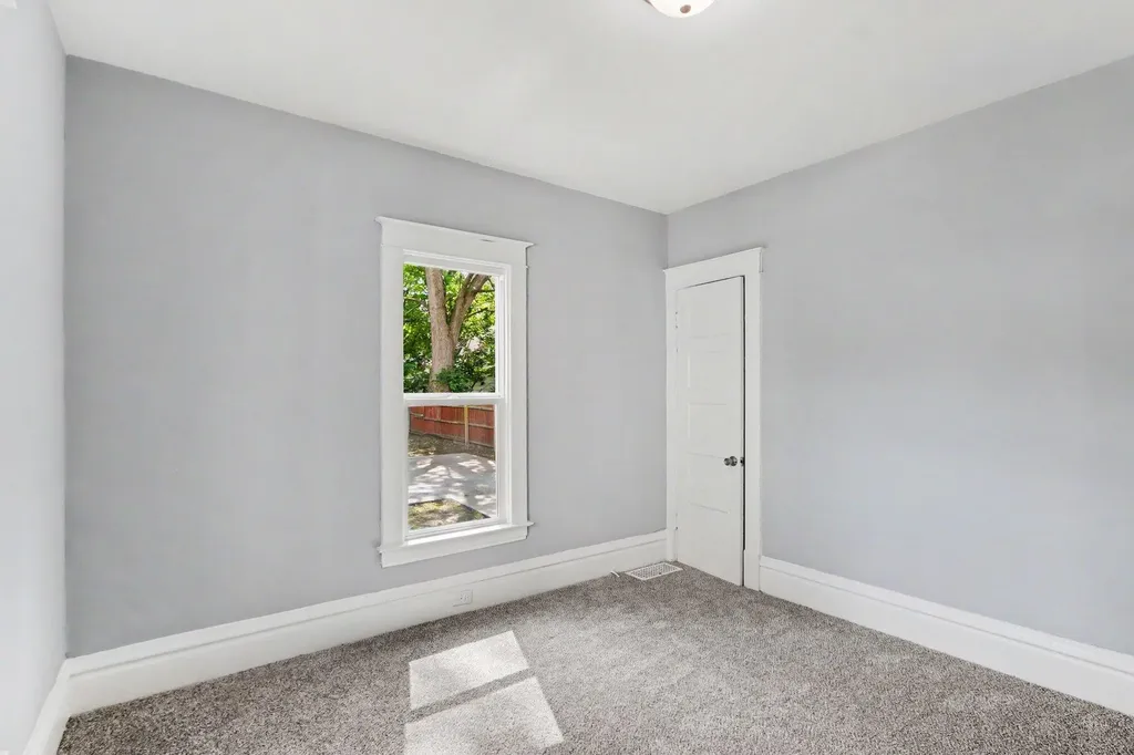 1117 Mills Street Kalamazoo City MI 49001