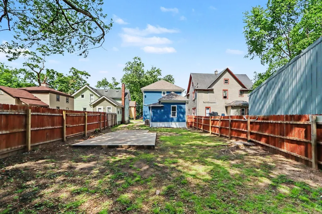 1117 Mills Street Kalamazoo City MI 49001