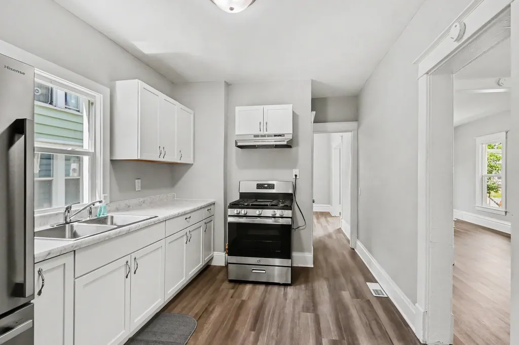 1117 Mills Street Kalamazoo City MI 49001