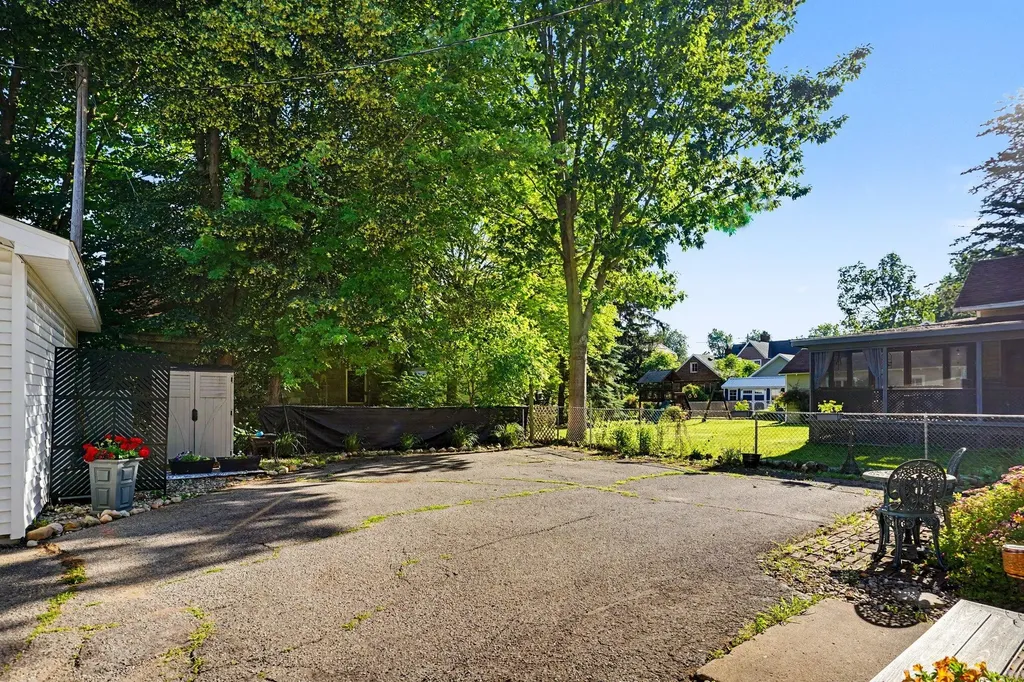 514 W Green Street Marshall Township MI 49068