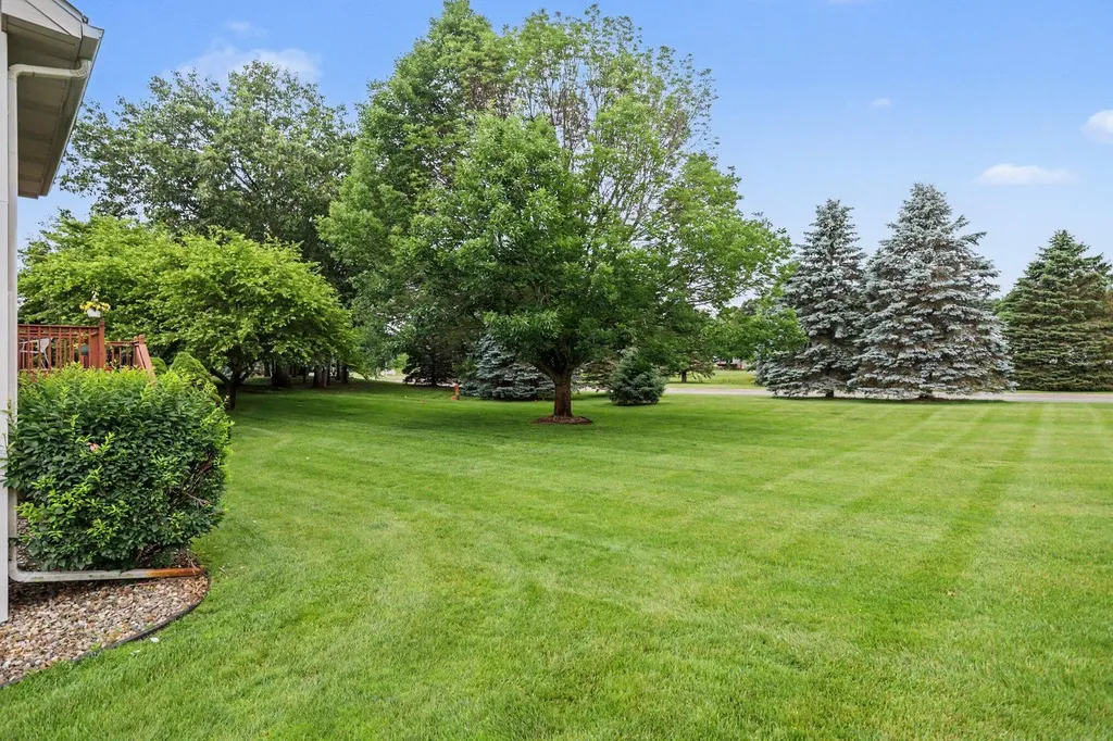 206 Canterbury Park Battle Creek City MI 49015