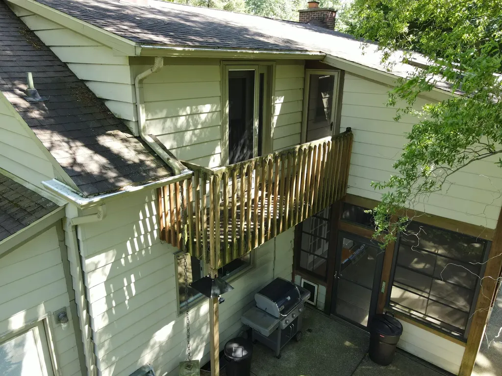 803 N Kalamazoo Street Paw Paw Village MI 49079