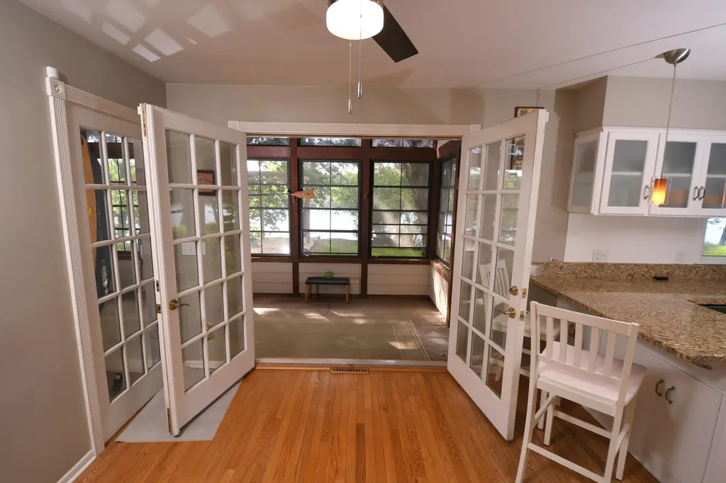 803 N Kalamazoo Street Paw Paw Village MI 49079