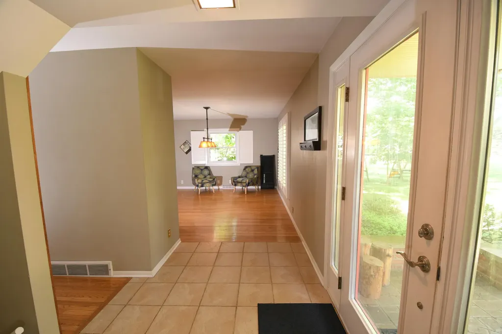 803 N Kalamazoo Street Paw Paw Village MI 49079