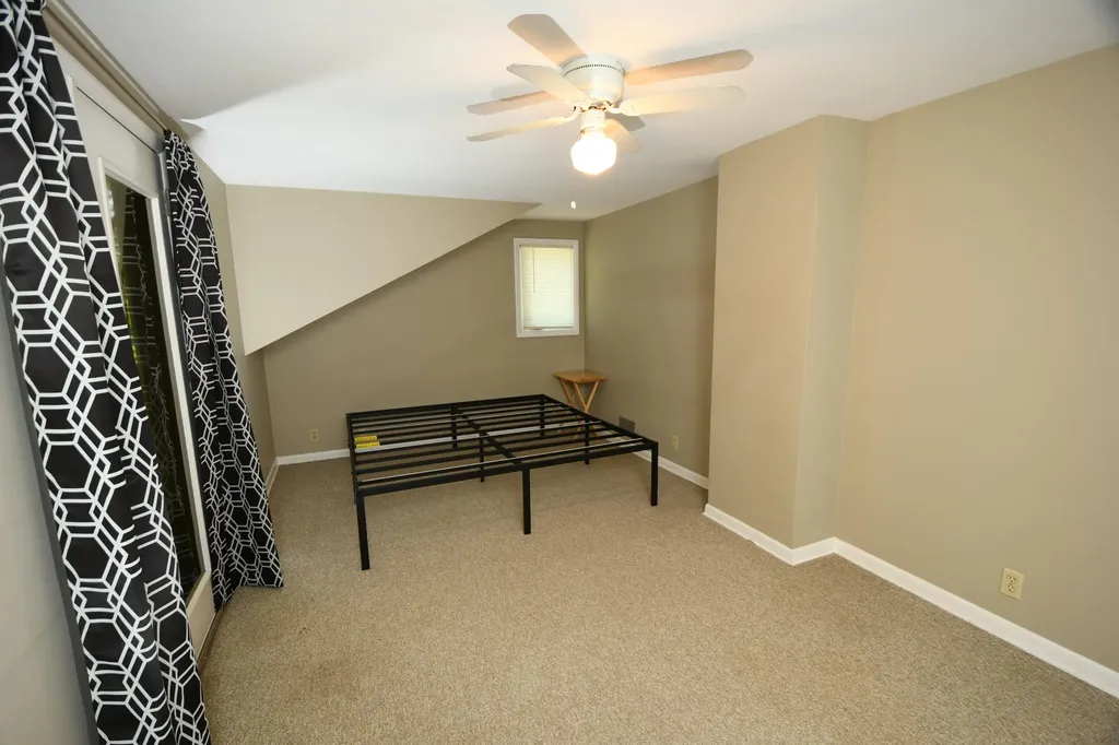 803 N Kalamazoo Street Paw Paw Village MI 49079