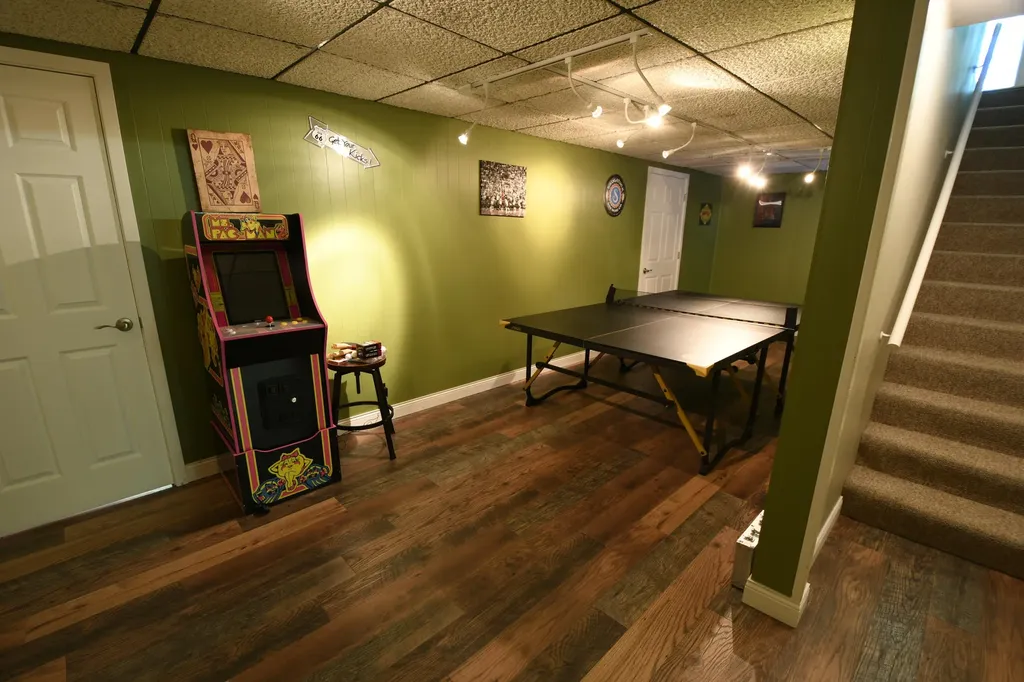 803 N Kalamazoo Street Paw Paw Village MI 49079