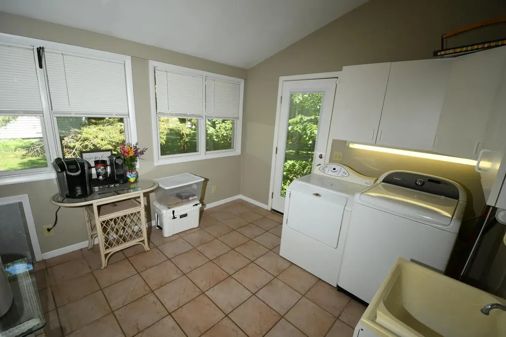 803 N Kalamazoo Street Paw Paw Village MI 49079