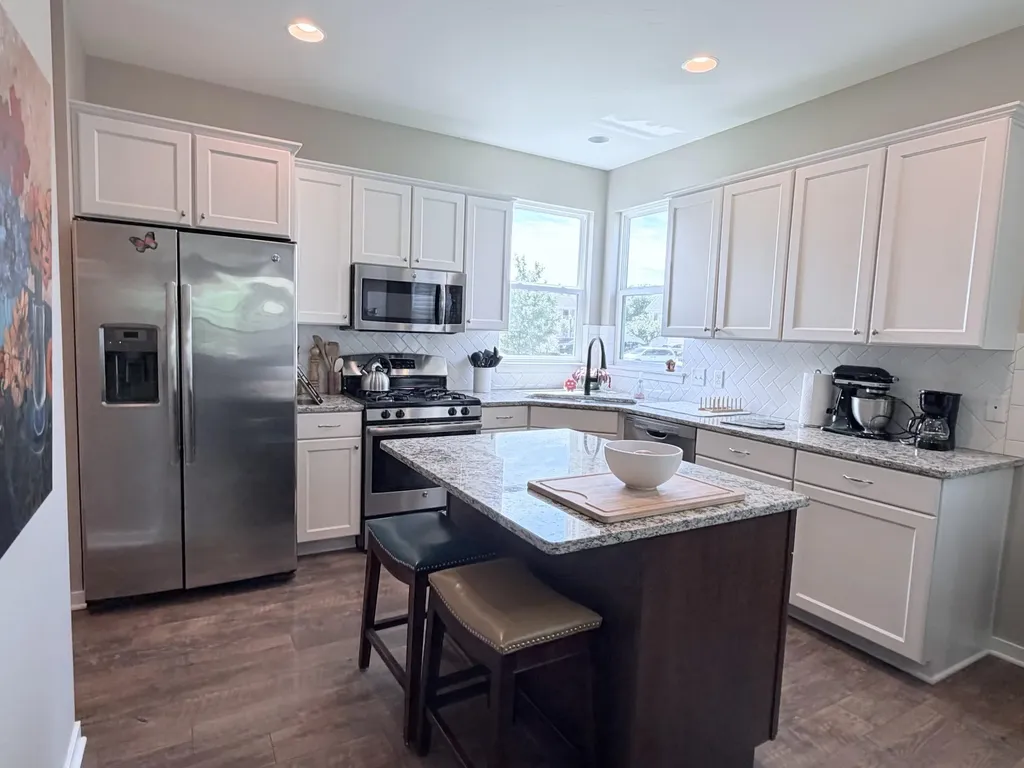 576 Brownstone Street Holland City MI 49423