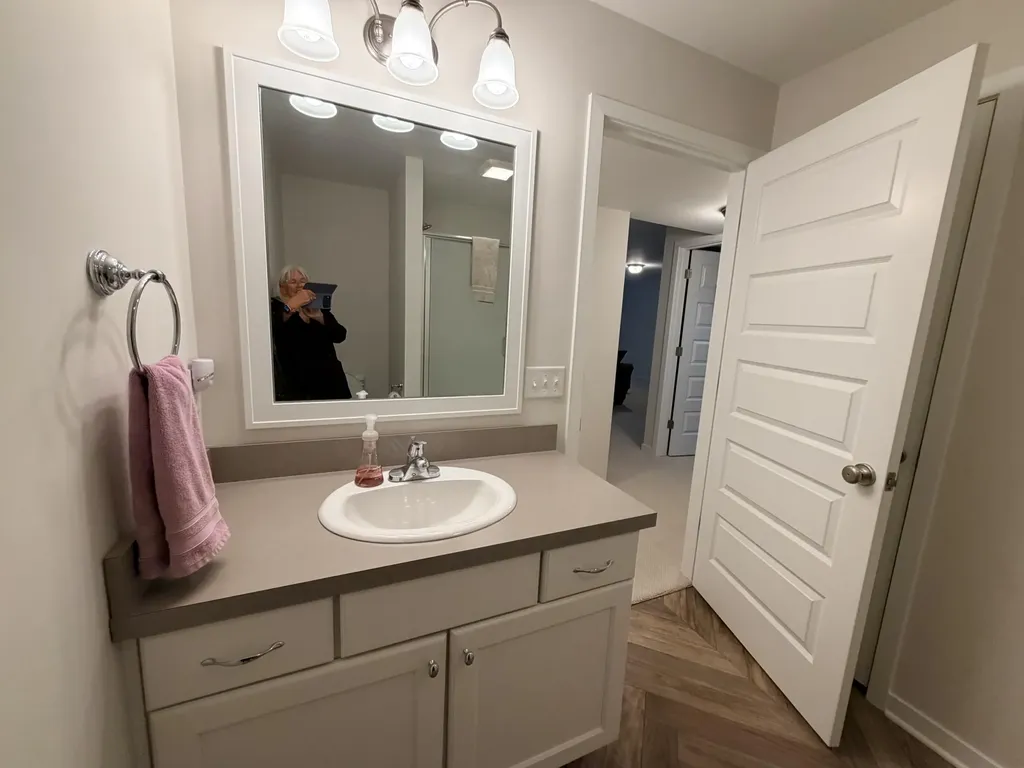 576 Brownstone Street Holland City MI 49423