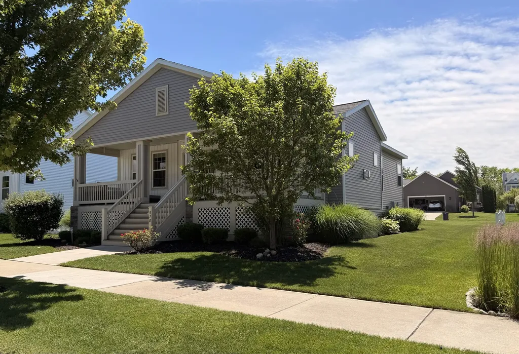 576 Brownstone Street Holland City MI 49423