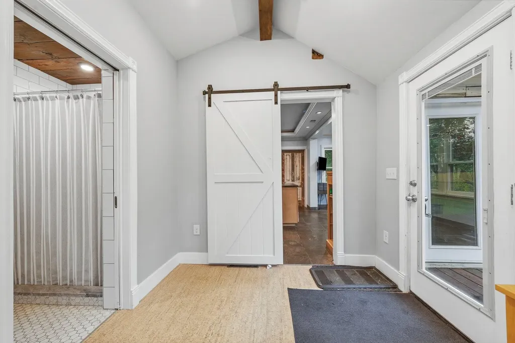 717 Mccourtie Street Kalamazoo City MI 49008