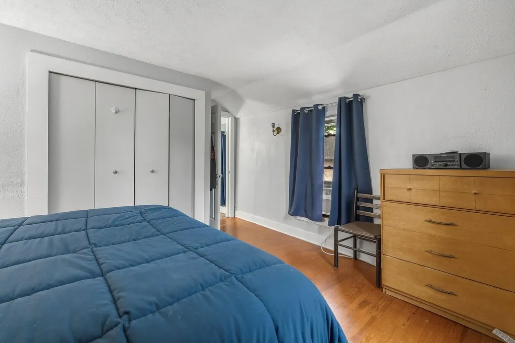 717 Mccourtie Street Kalamazoo City MI 49008