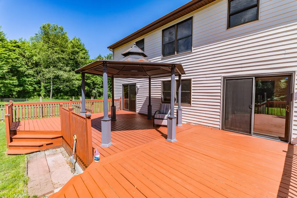 8805 Stadium Drive Oshtemo Charter Township MI 49009