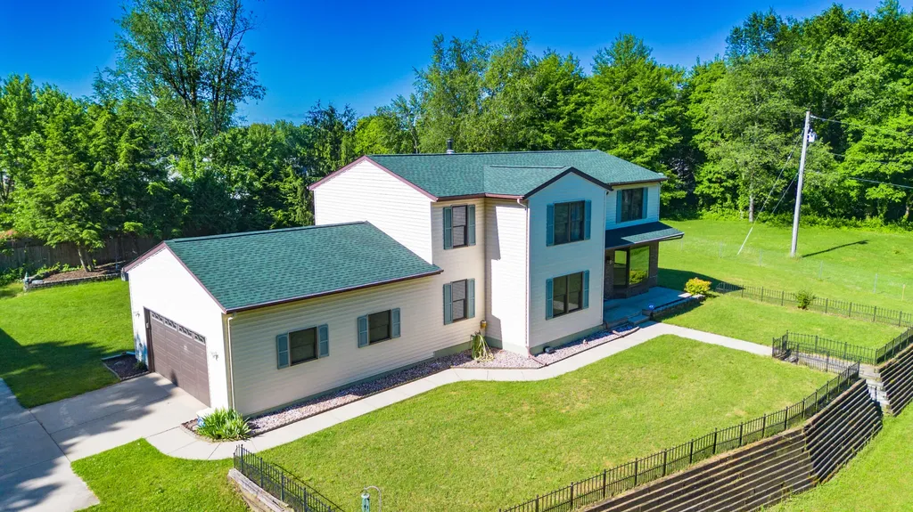 8805 Stadium Drive Oshtemo Charter Township MI 49009