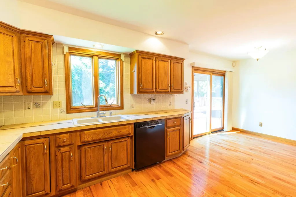 8805 Stadium Drive Oshtemo Charter Township MI 49009