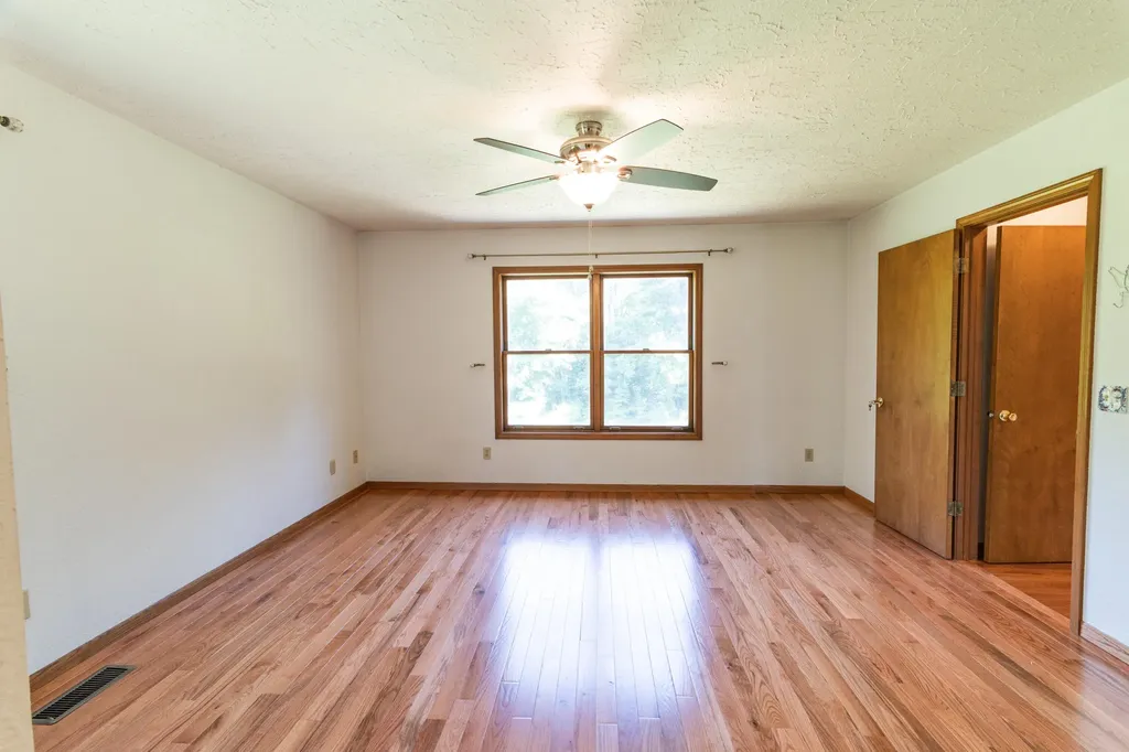 8805 Stadium Drive Oshtemo Charter Township MI 49009