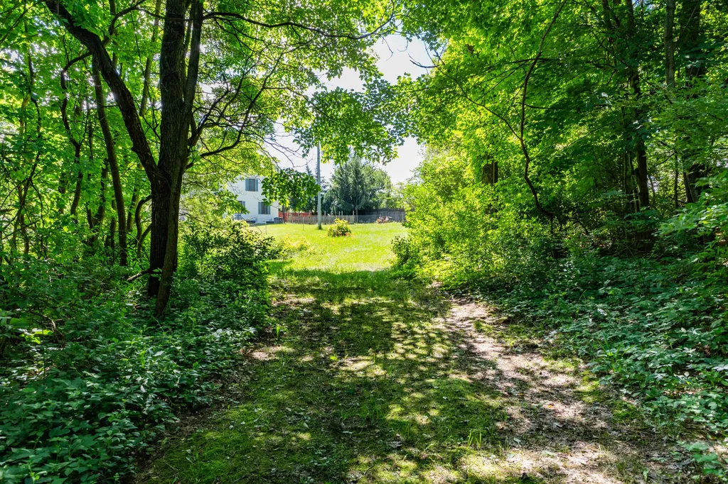 8805 Stadium Drive Oshtemo Charter Township MI 49009