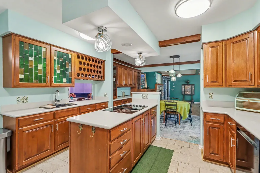 4319 Bronson Boulevard Kalamazoo City MI 49008