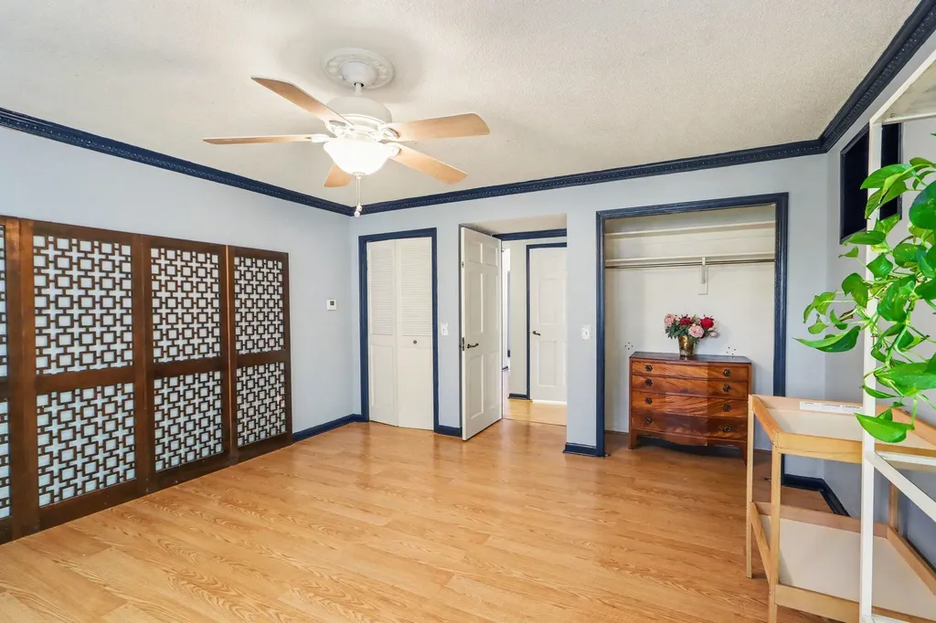 4319 Bronson Boulevard Kalamazoo City MI 49008